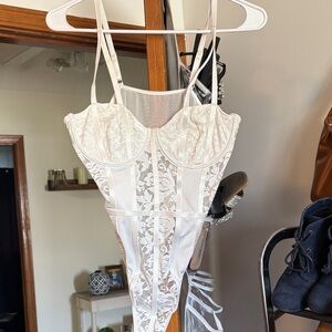 SHEIN Ivory Lace Bustier Bodysuit